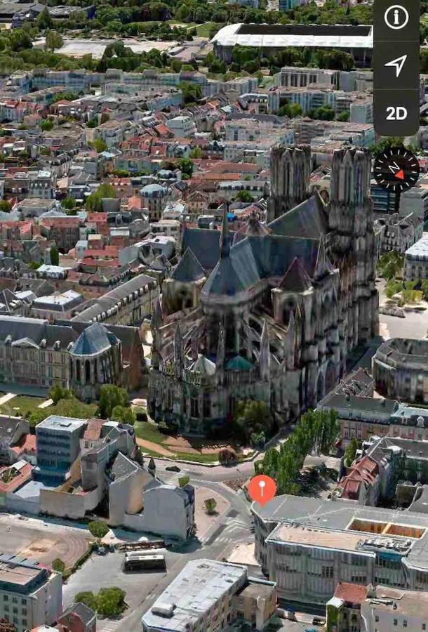 Loft Des Sacres - Vue Unique Sur La Cathedrale Apartment Reims Luaran gambar